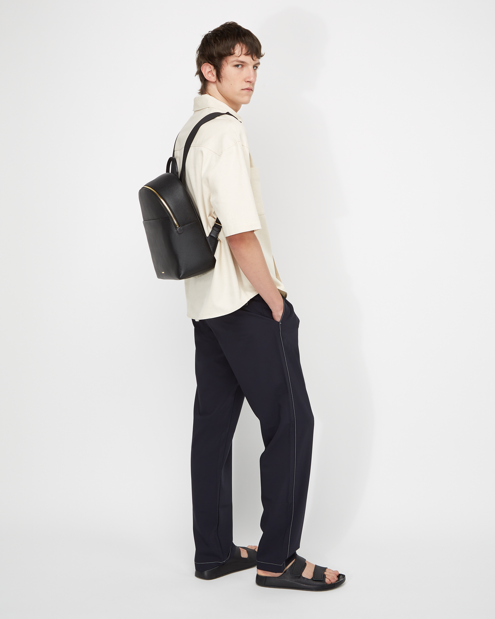 ECCO® Round Pack Pebbled Leather Backpack - Black - Modelshot-1