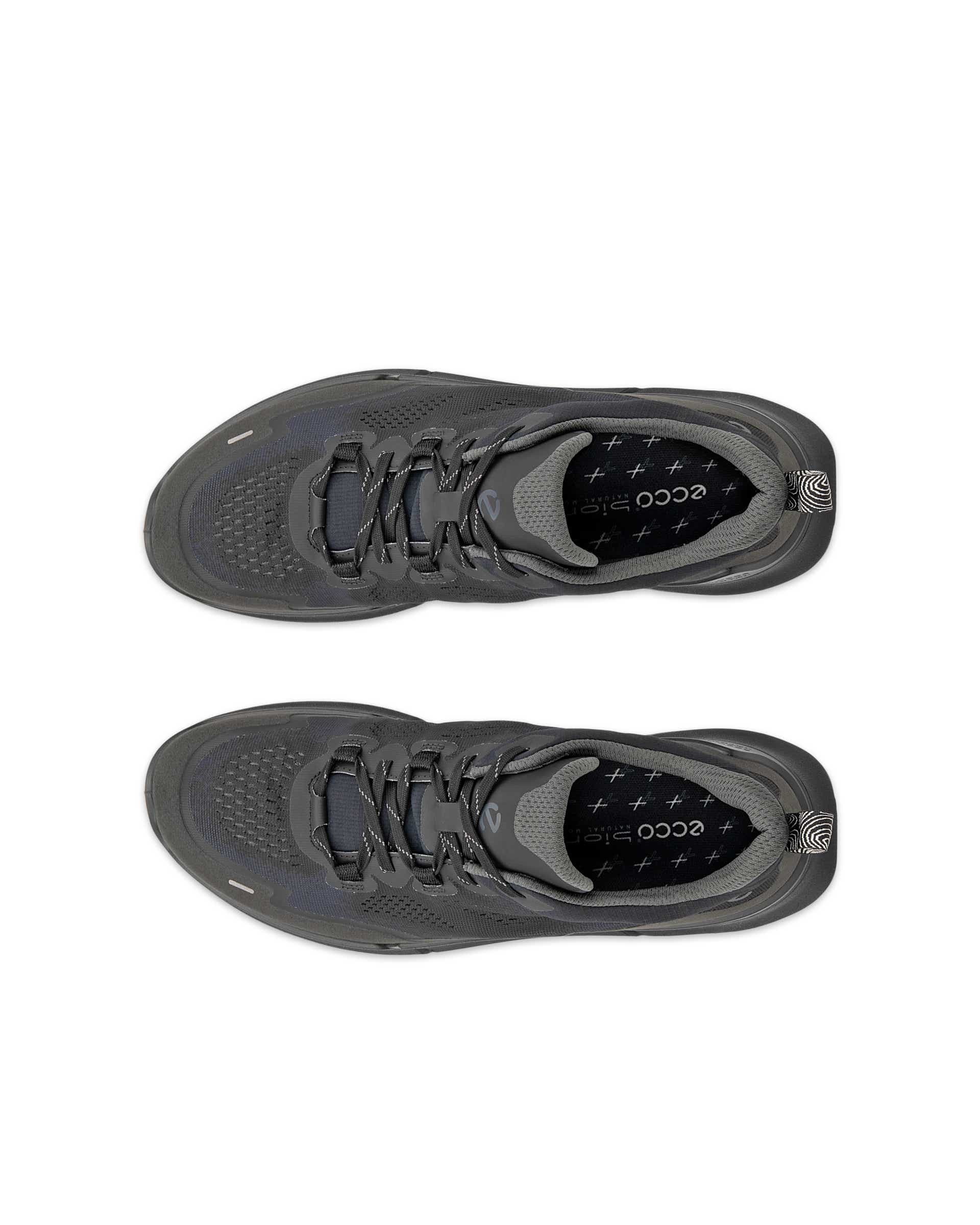 Pánske textilné tenisky ECCO® BIOM 2.2 - Čierna - Top left pair