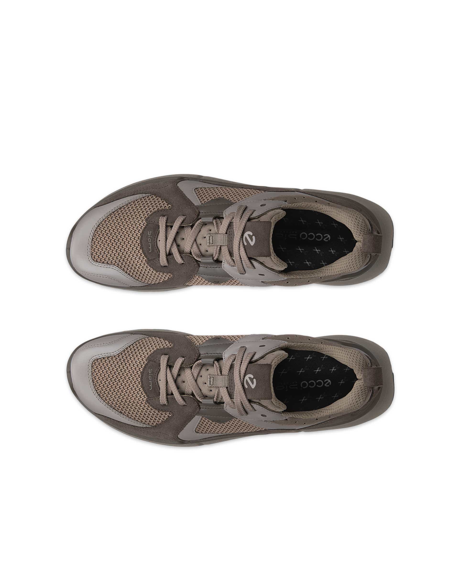 Pánske kožené tenisky ECCO® BIOM 2.2 - Hnedá - Top left pair