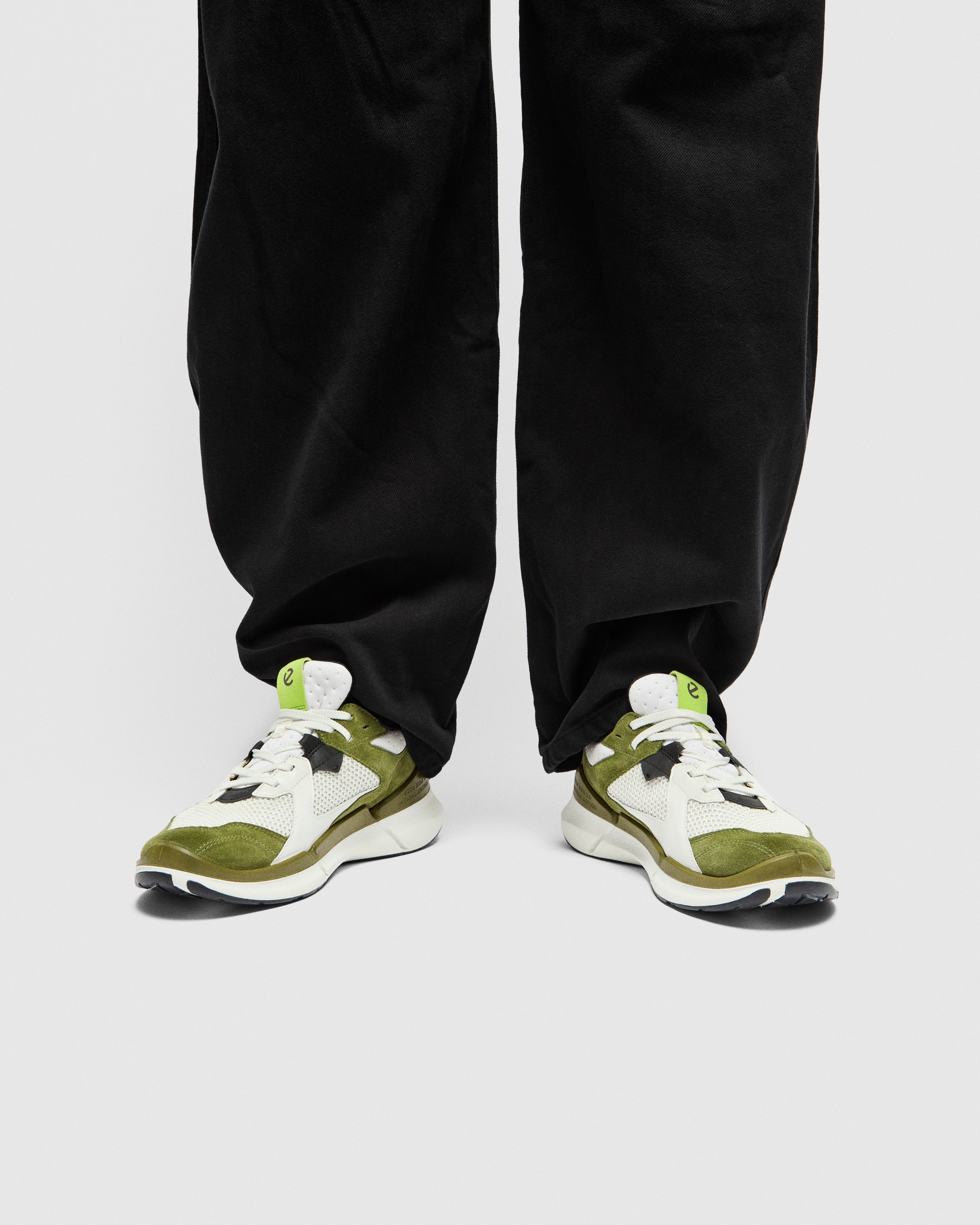 ECCO BIOM 2.2 MEN'S SNEAKER - Green - Lifestyle image-1