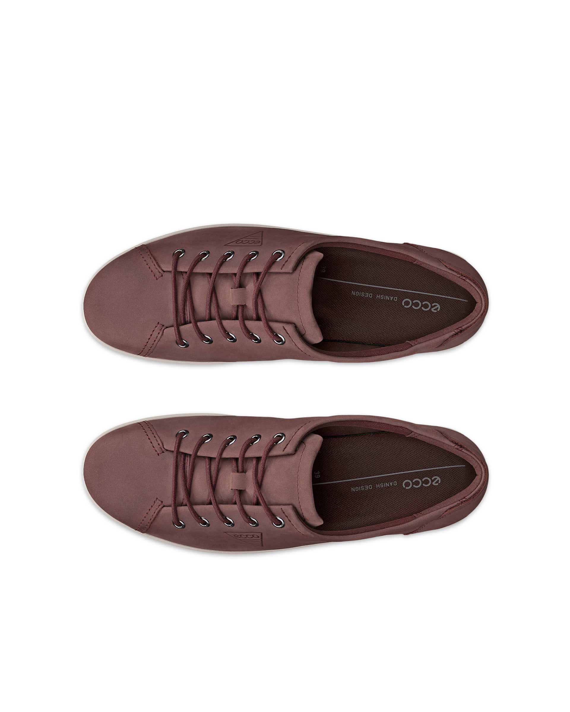 Zapato para caminar de nobuk ECCO® Soft 2.0 para mujer - Rojo - Top left pair