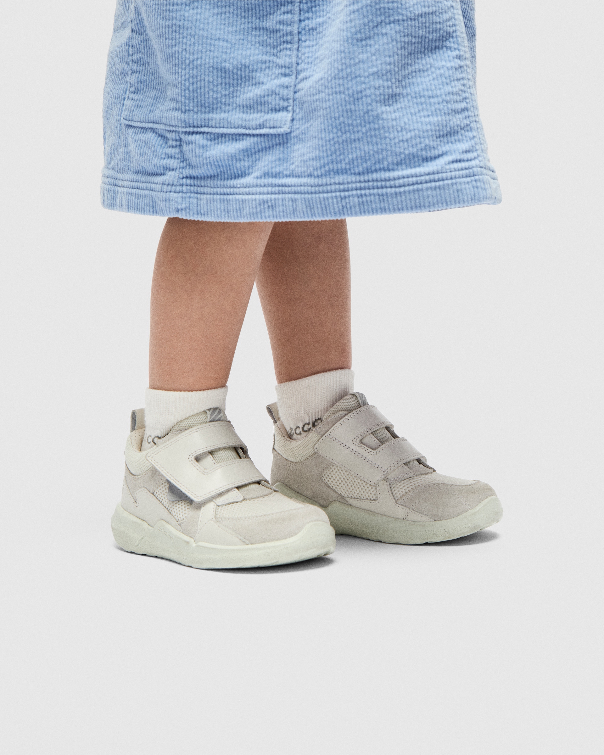 ECCO® BIOM 2.2 Infant seemisest vabaajajalats lastele - Valge - Lifestyle image-1