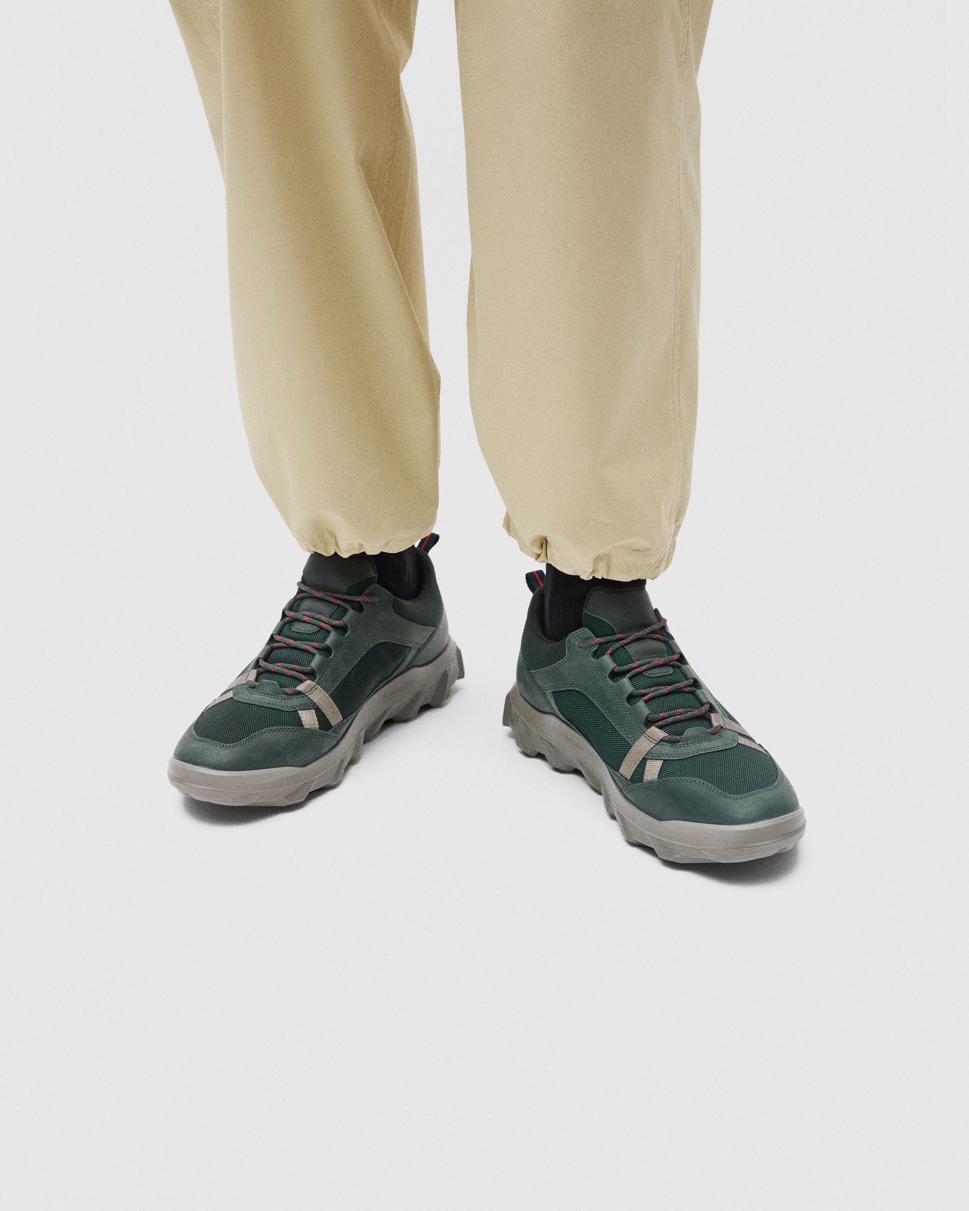 ECCO MX - Verde - Lifestyle image-1