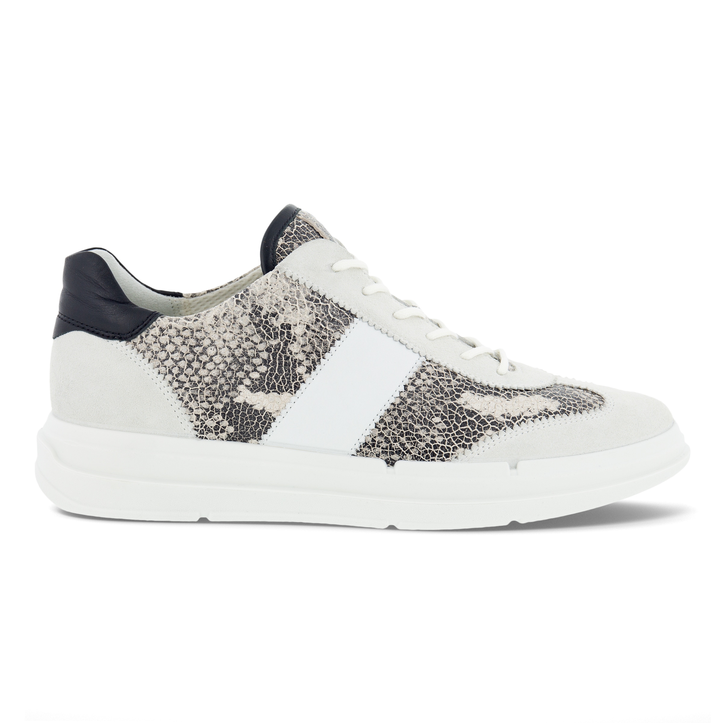 ECCO Soft X Women's Retro-inspired Leather Sneaker - White - Outside
