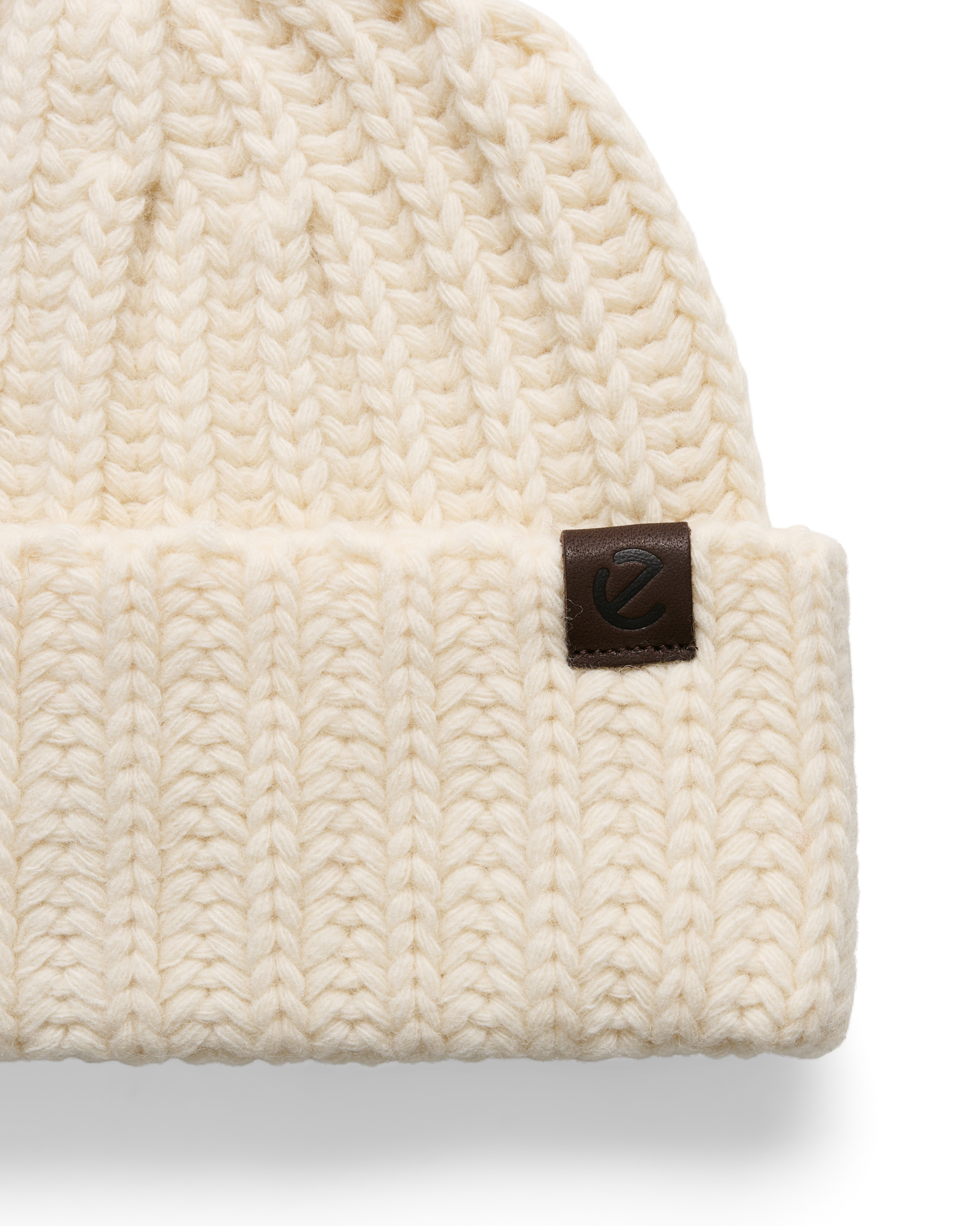 Ecco Women Chunky Beanie - undefined - Detail-1