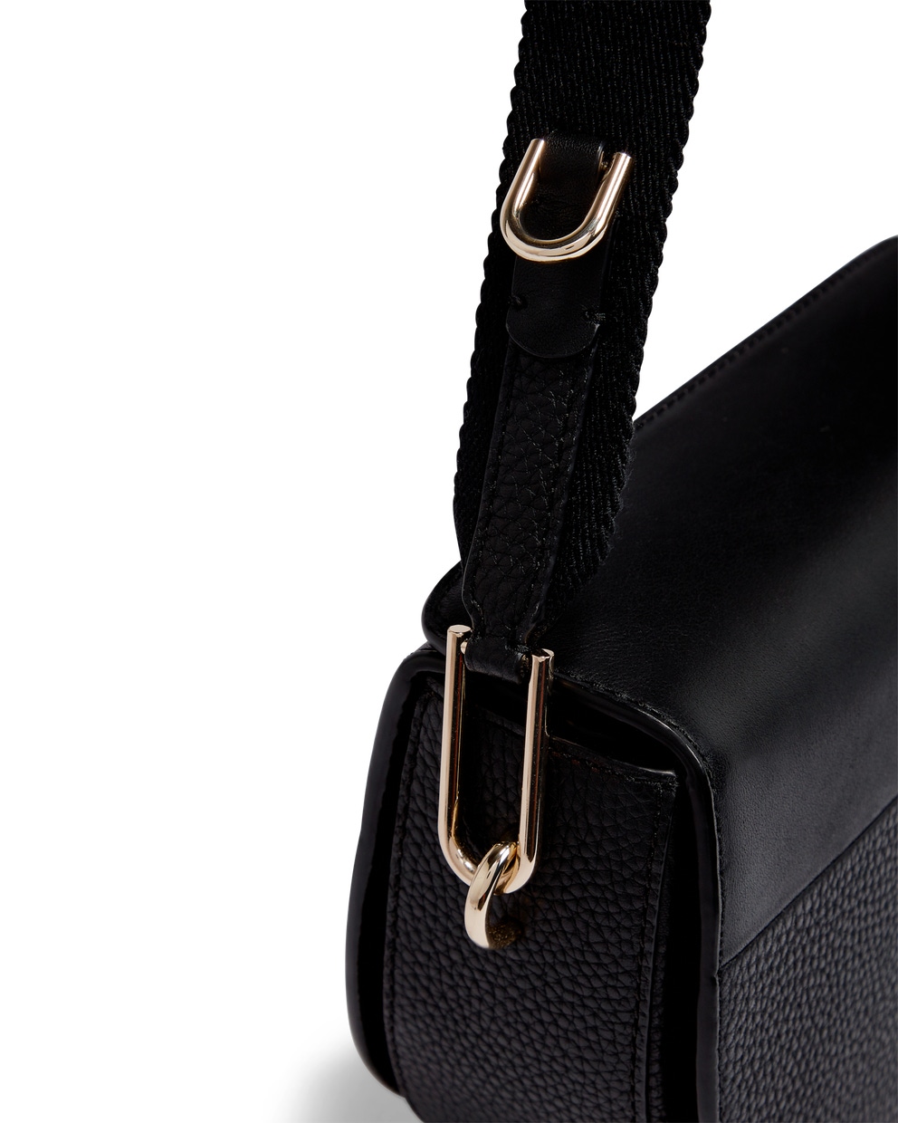 ECCO® Textureblock Leather Saddle Bag - Black - Detail-1