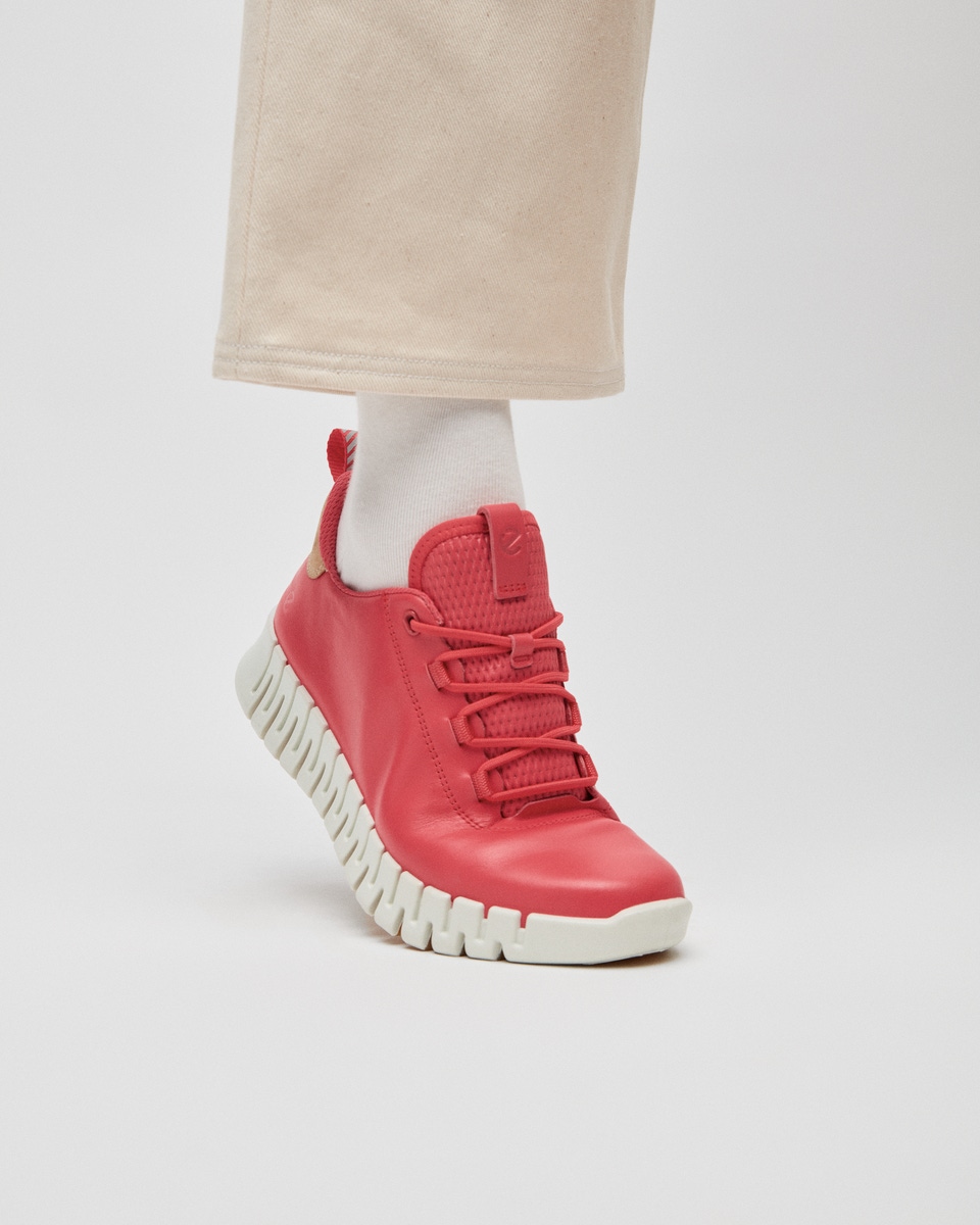 Red ecco sneakers hotsell