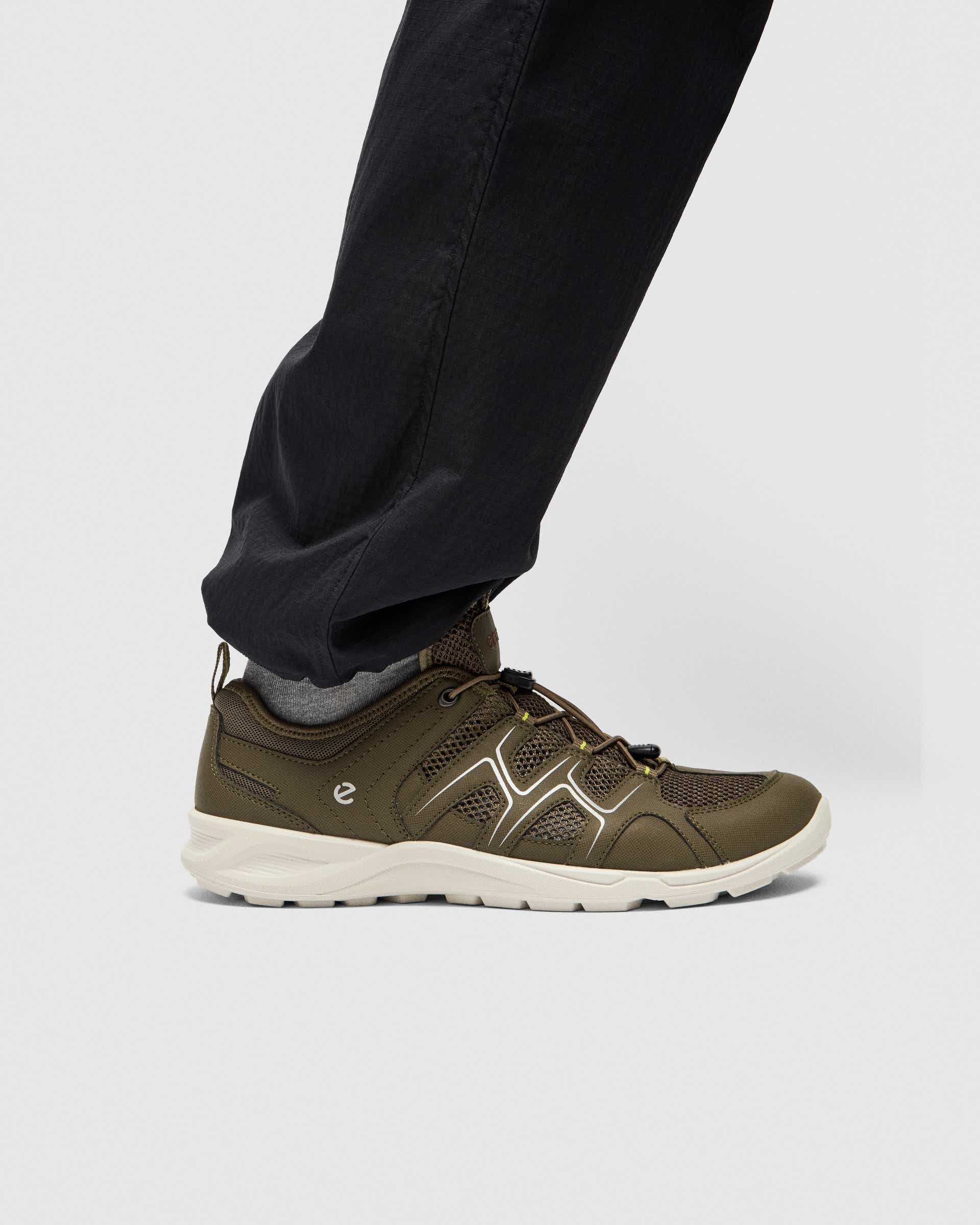 Zapatillas Outdoor ECCO® Terracruise LT para hombre - Verde - Lifestyle image-1