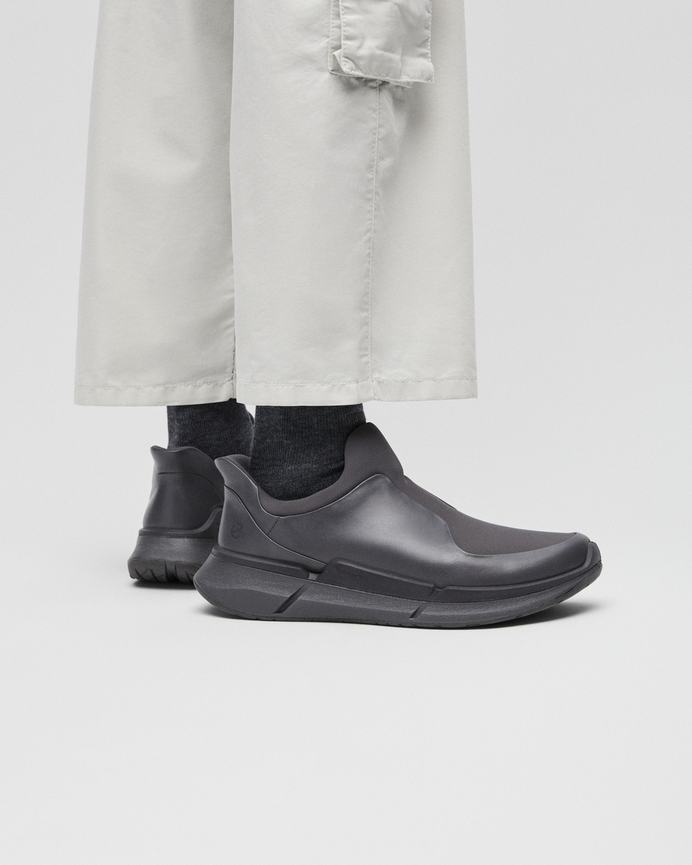 ECCO BIOM 2.2 MEN'S SLIP-ON - Grey - Lifestyle image-1