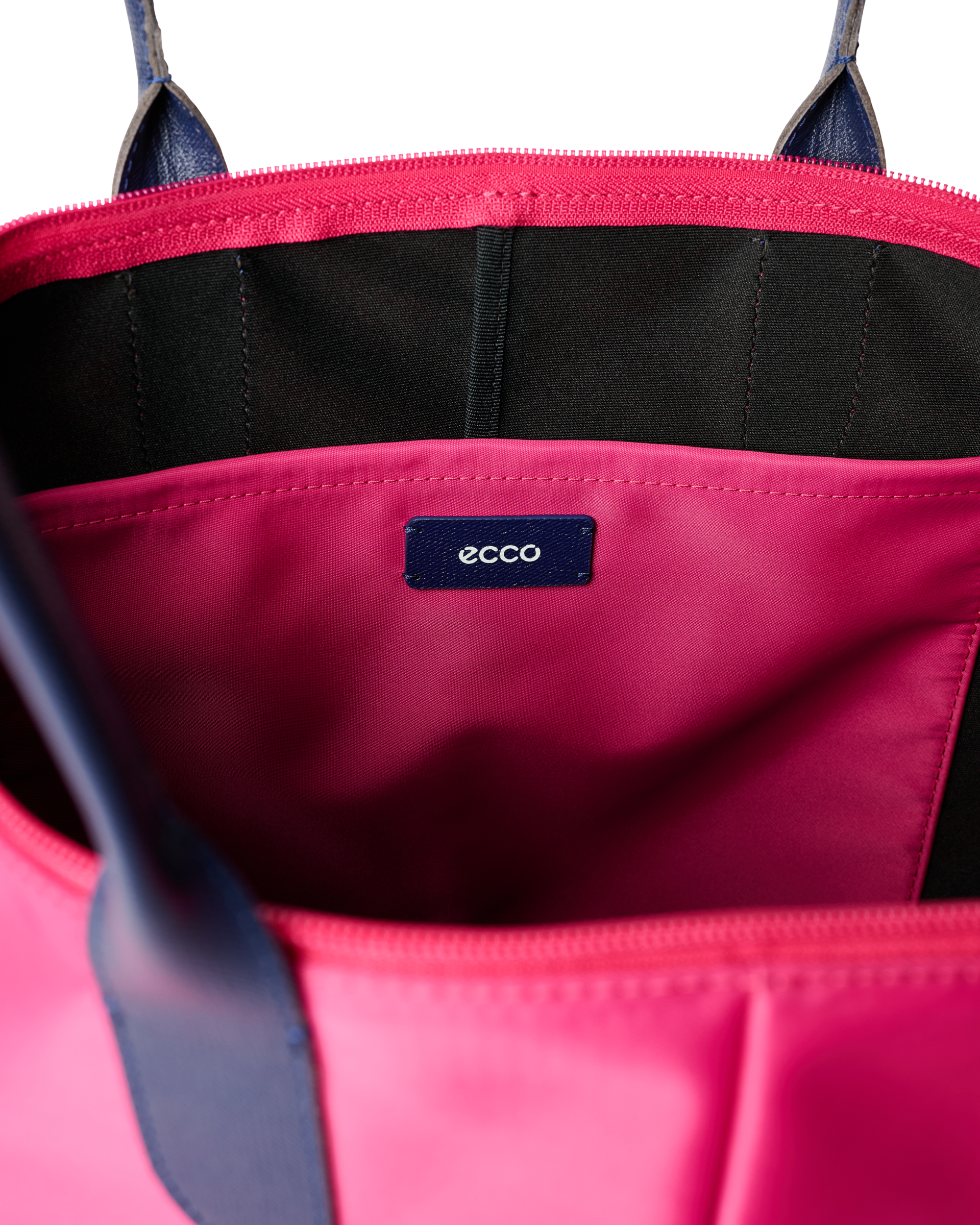 ECCO TOTE GO LIGHT