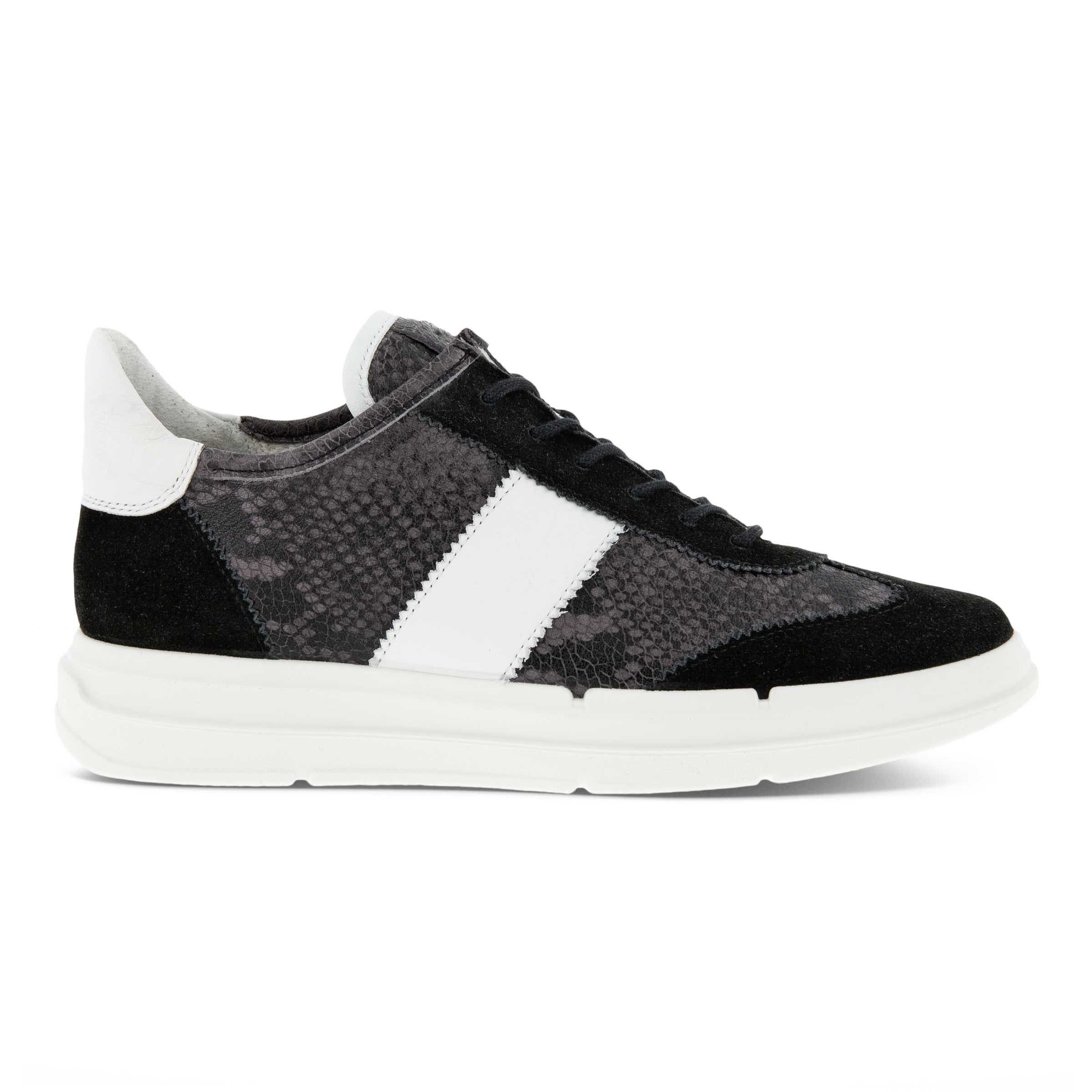 ECCO Soft X Women's Retro-inspired Leather Sneaker - Black - Outside
