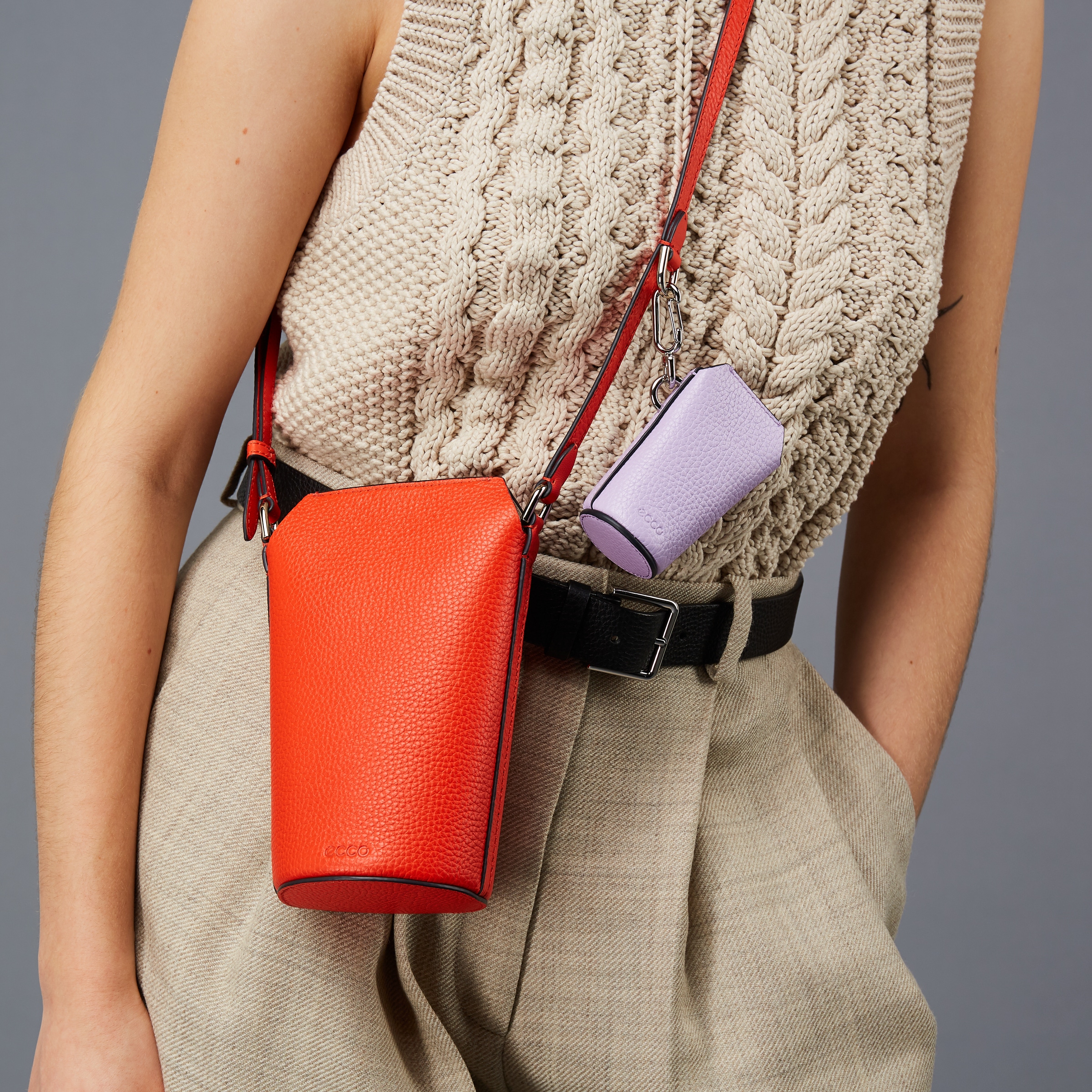 ECCO® Textureblock Leather Crossbody Bag | Red ECCO® Textureblock Leather Crossbody Bag | Red